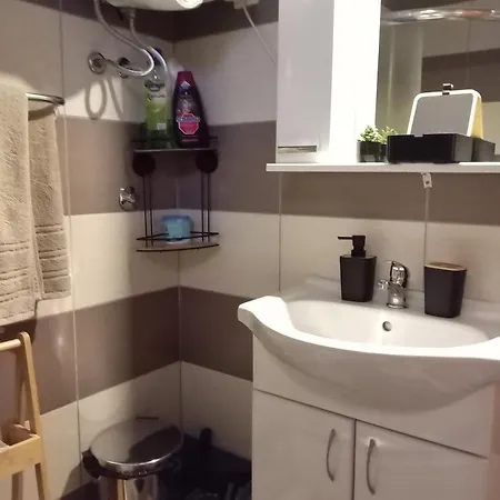 Simic Tara אכסניה *