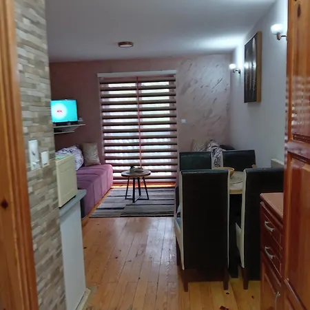 Simic Tara אכסניה *