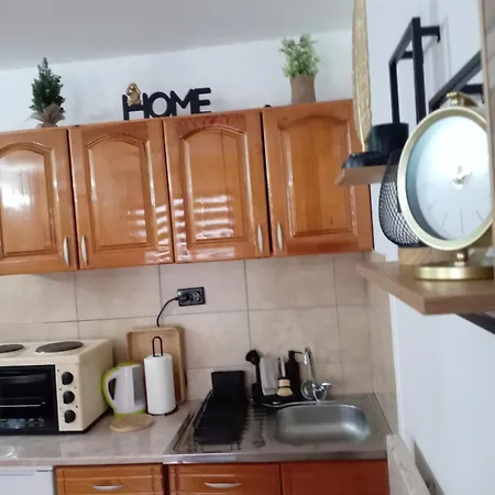 Simic Tara אכסניה קאלודיירסקה בארה